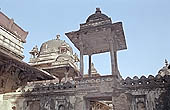 Orchha - the Jahangir Mahal Palace, chattris
